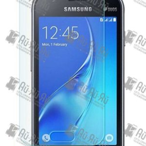 2D защитное стекло на Samsung Galaxy J1 2016