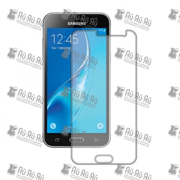 2D защитное стекло на Samsung Galaxy J3 2016