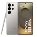 Смартфон Galaxy S25 Ultra с четырьмя камерами и стилусом, современный дизайн.